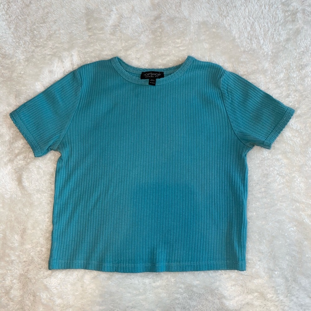 Cropped fitted T shirt